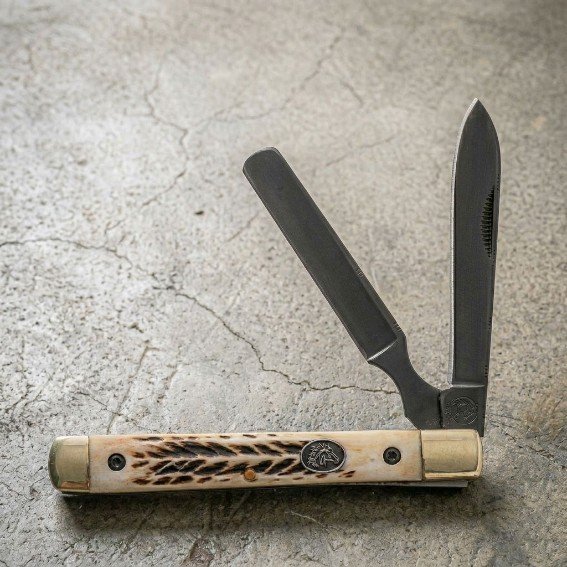 See the history behind creation and usage of the doctors knife pattern