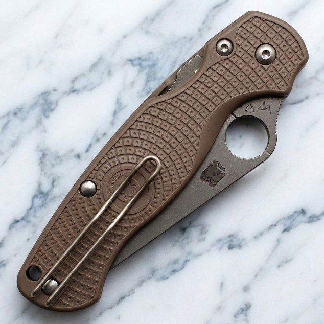 The use of CPM-15V steel in knife making