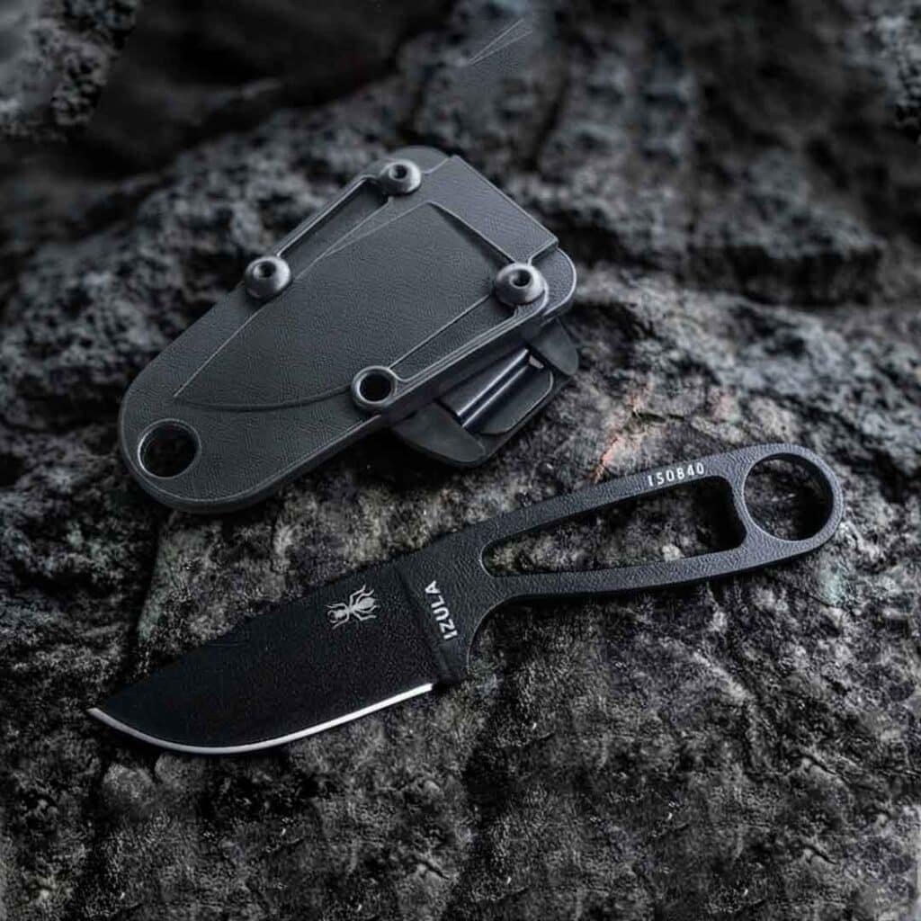 5 Best Horizontal Carry Knives for Secure, Comfortable, All-Day Belt Carry