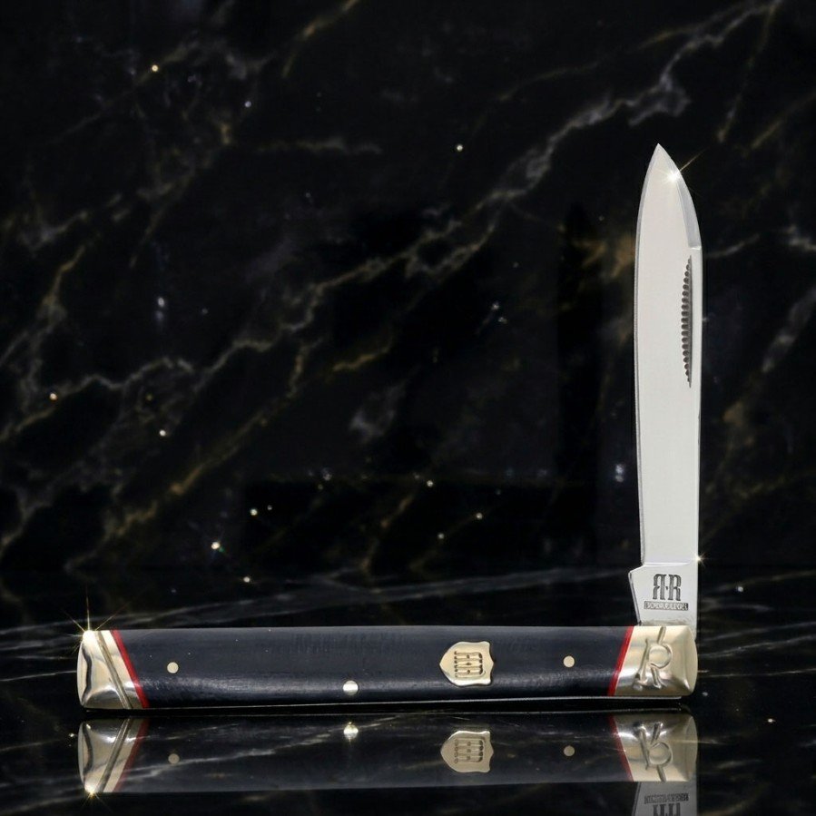 See the history behind creation and usage of the doctors knife pattern