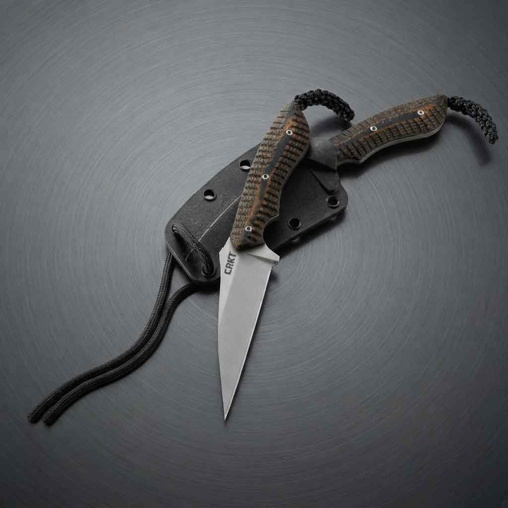 The Best Neck Knives with Good Sheaths: Your Complete Buying Guide